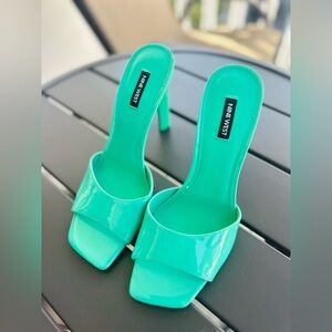 Nine West Mint Green Heeled Sandal NEVER WORN